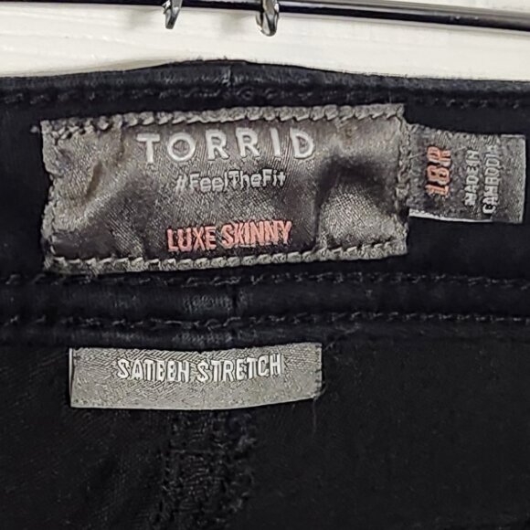 Torrid Black Luxe Skinny Jeans - Size 18P - Picture 3 of 3